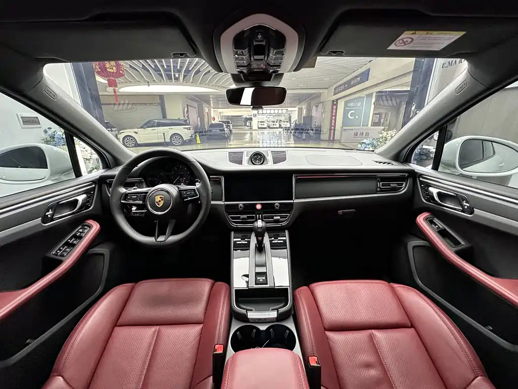 Porsche Macan 2023 — фото 11