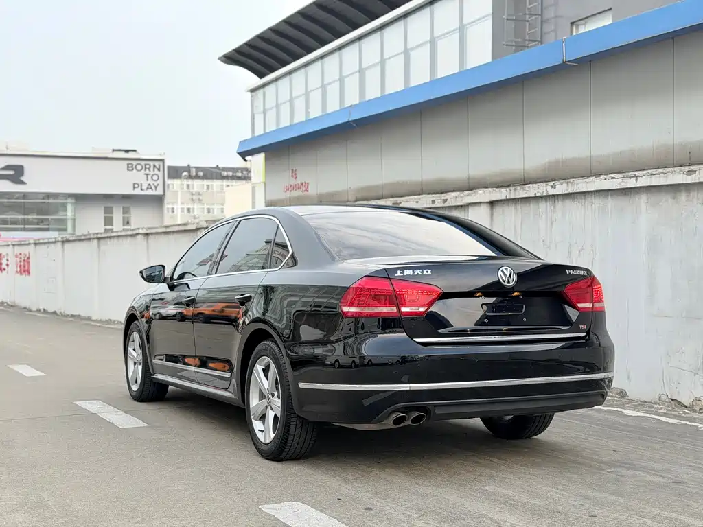 Volkswagen Passat 2015 — фото 10