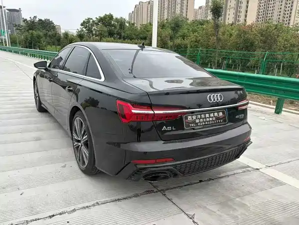 Audi A6L 2022