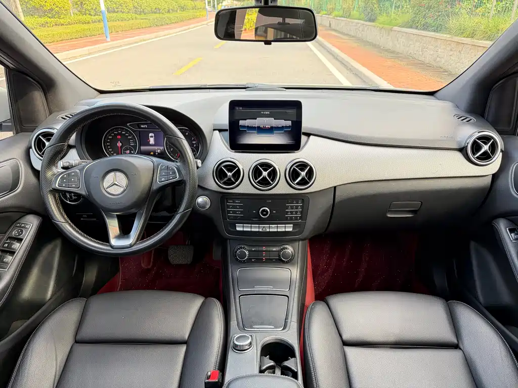 Mercedes-Benz B-Class 2018 — фото 8