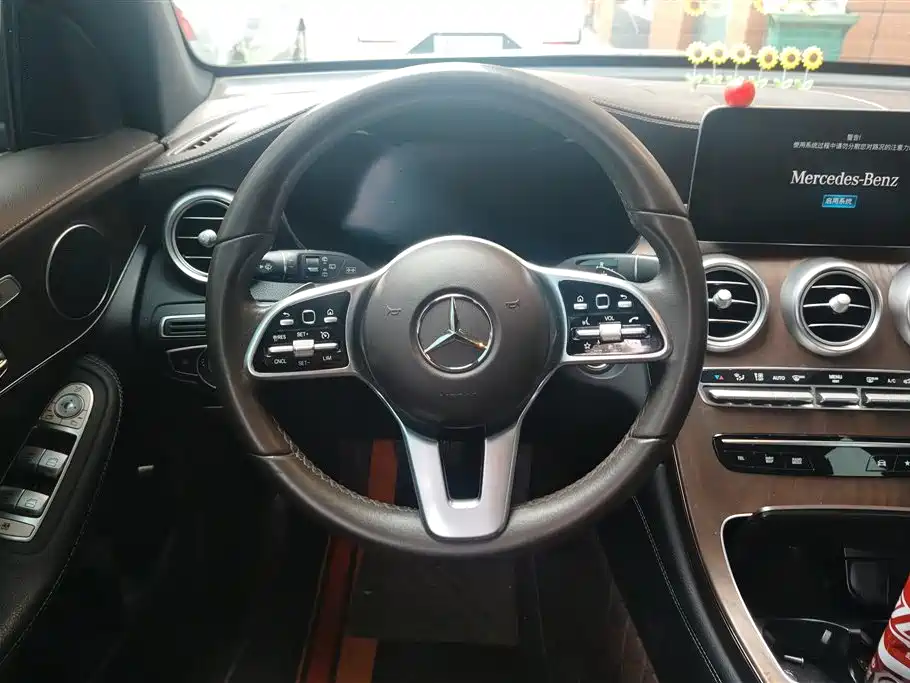 Mercedes-Benz GLC 2020 — фото 15
