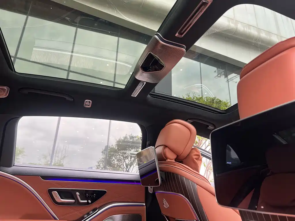 Mercedes-Benz Maybach S-Class 2023 — фото 10