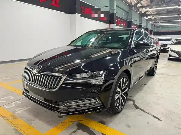 Skoda Superb 2021