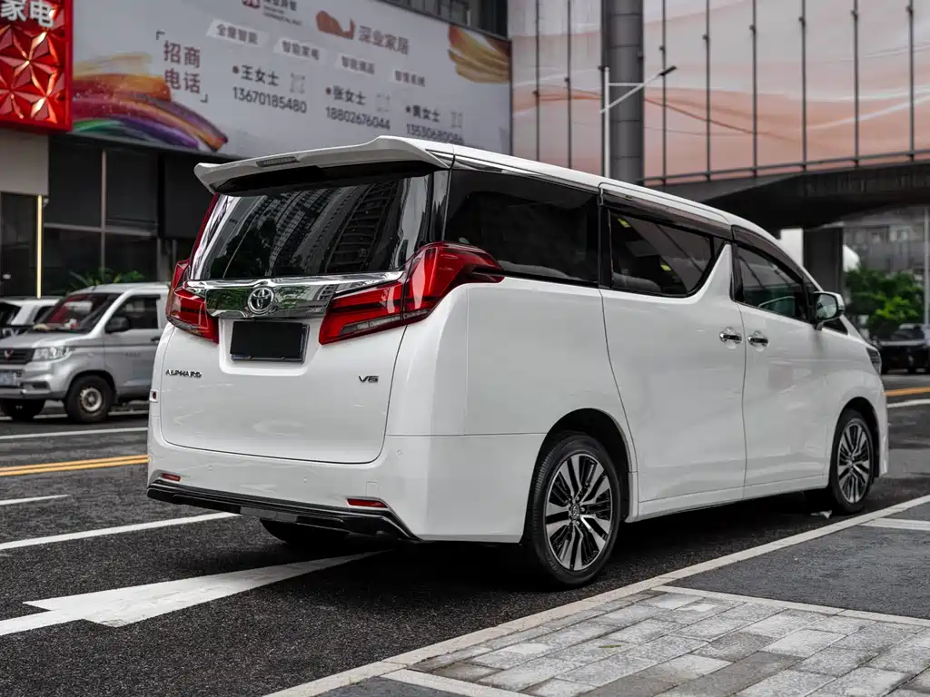 Toyota Alphard 2019 — фото 19