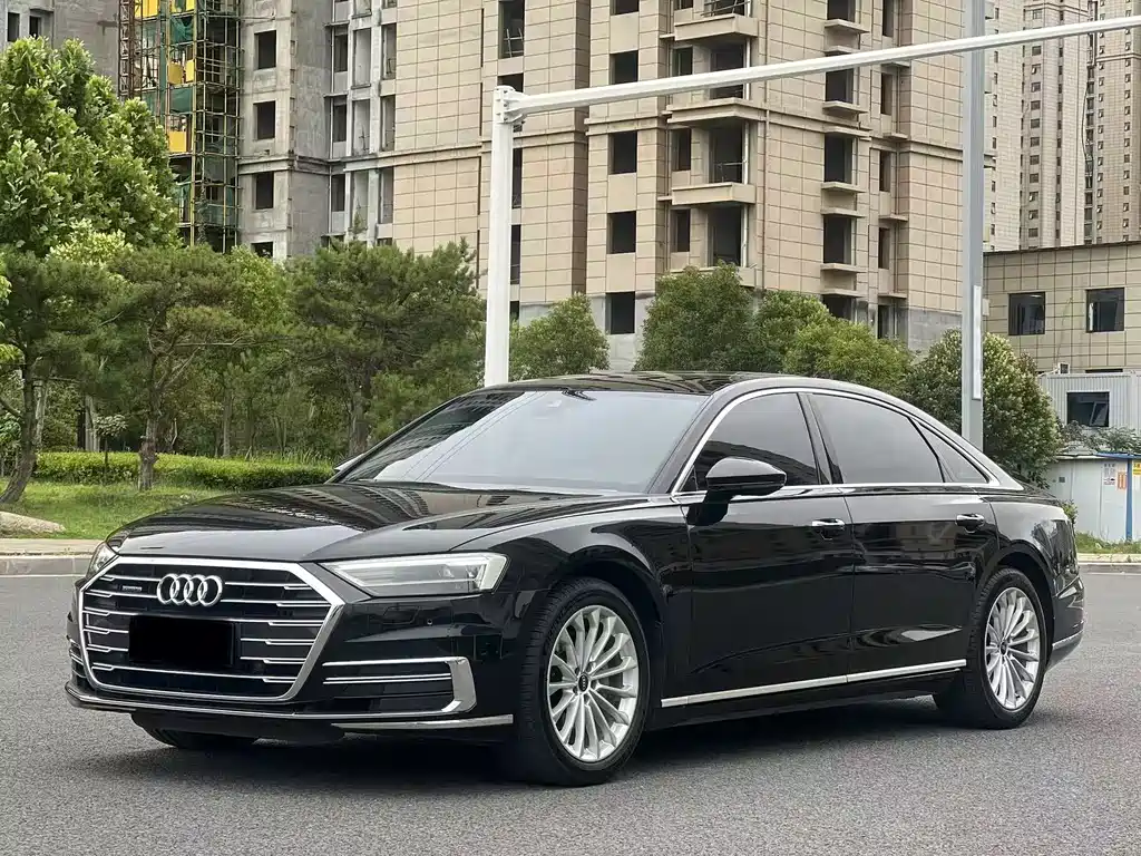 Audi A8 2021 — фото 23