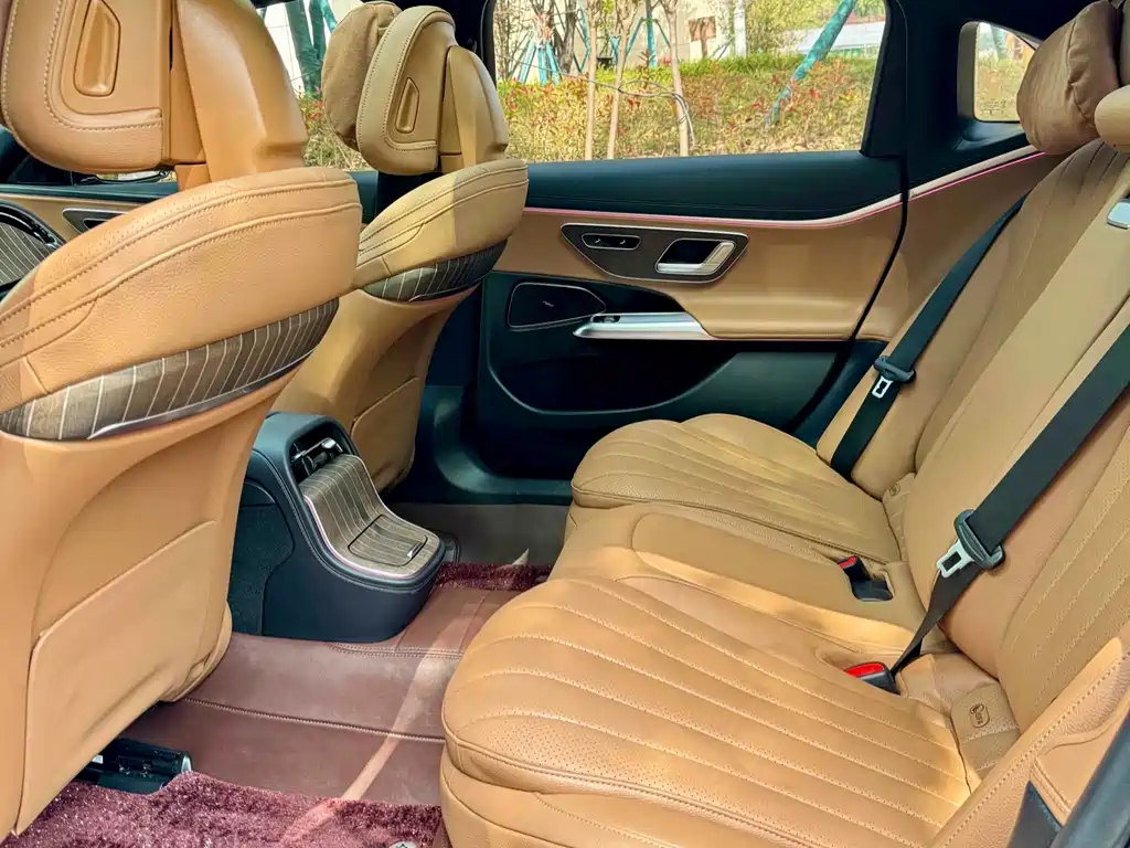 Mercedes-Benz E-Class 2023