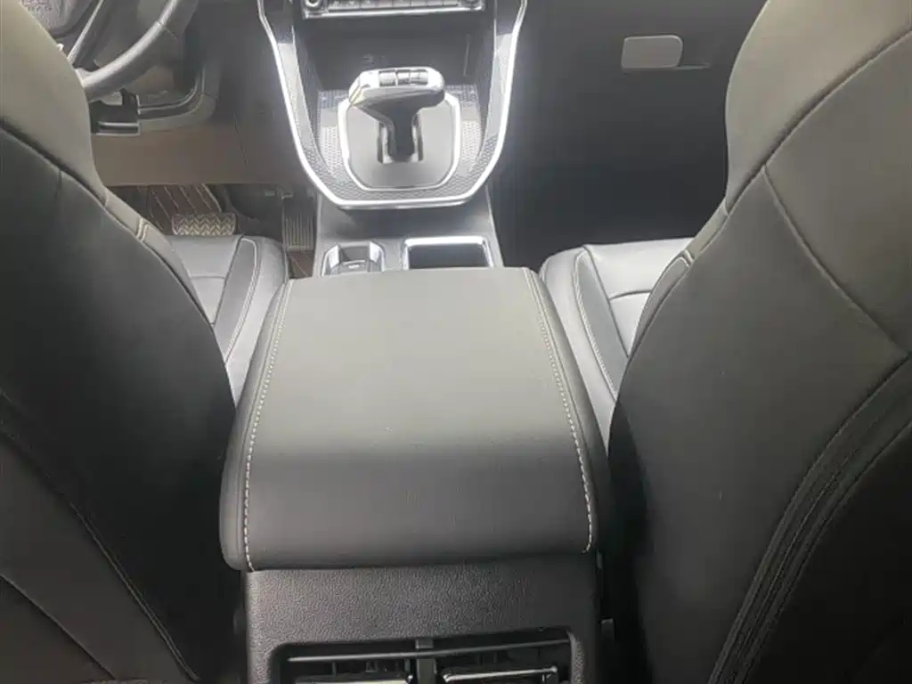 Haval M6 2023 — фото 10