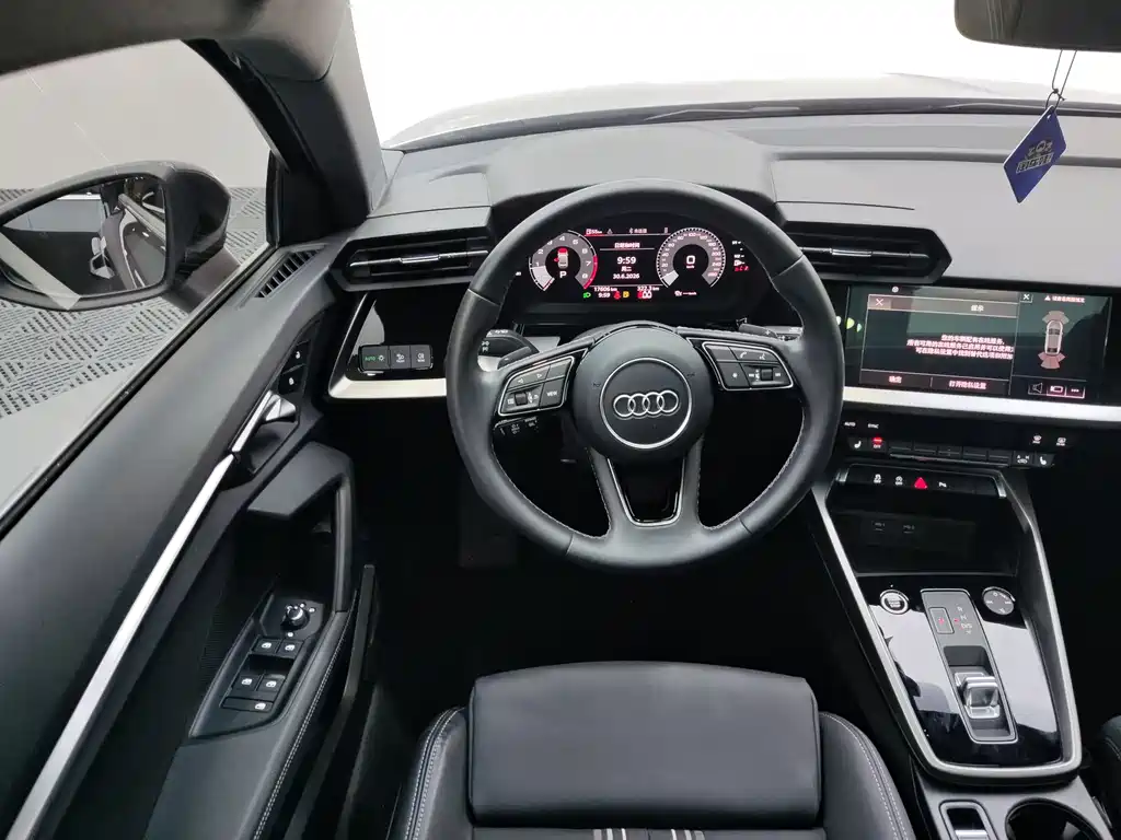 Audi A3 2022 — фото 12