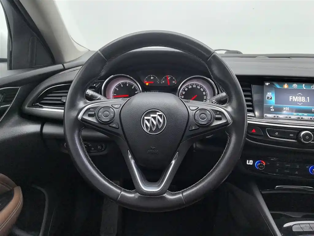 Buick Regal 2019 — фото 11