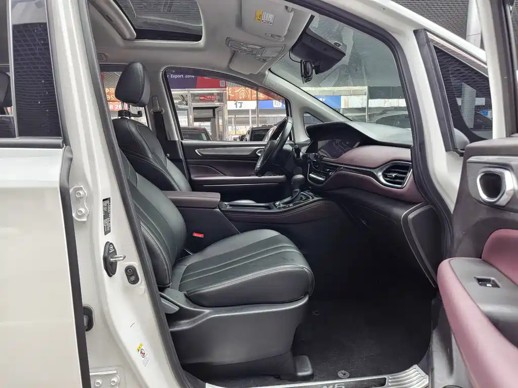 GAC Trumpchi M6 2022 — фото 19