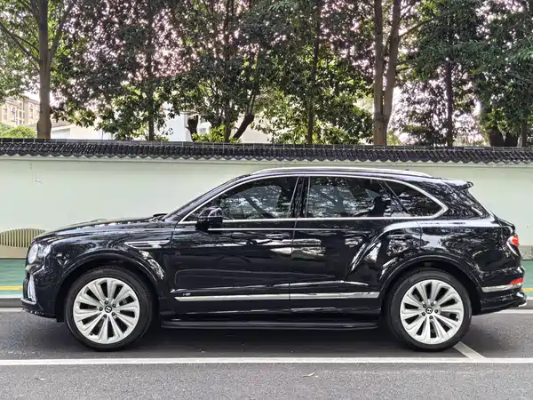 Bentley Bentayga 2023