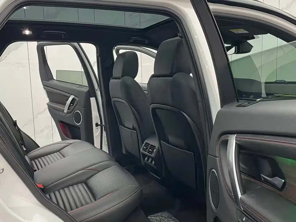 Land Rover Discovery Sport 2020 — фото 16