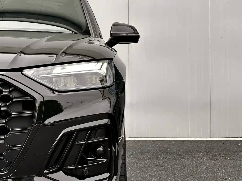 Audi Q5L 2023 — фото 16