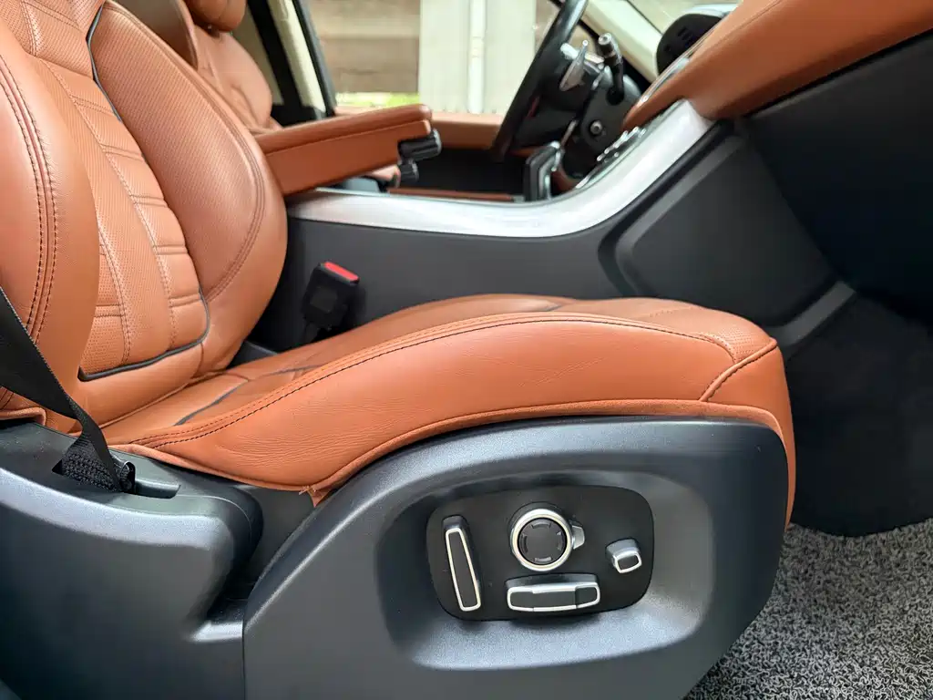 Land Rover Range Rover Sport 2017 — фото 27