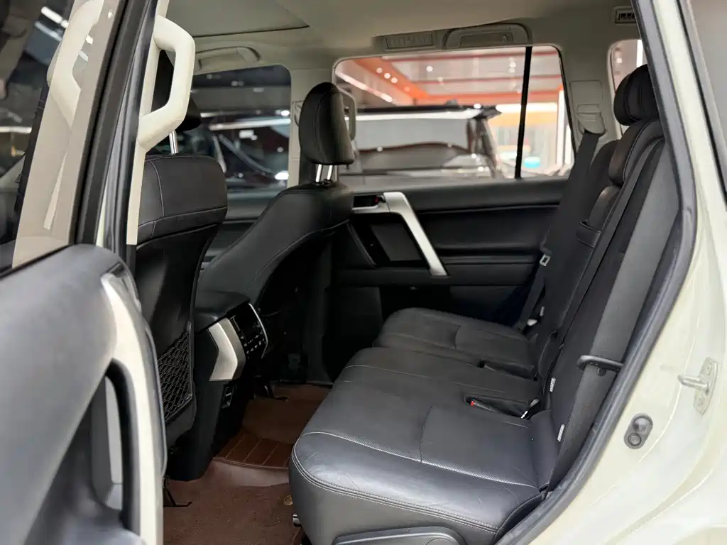 Toyota Prado 2018