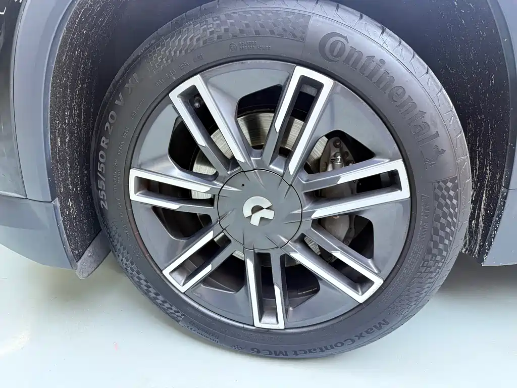 NIO ES6 2020