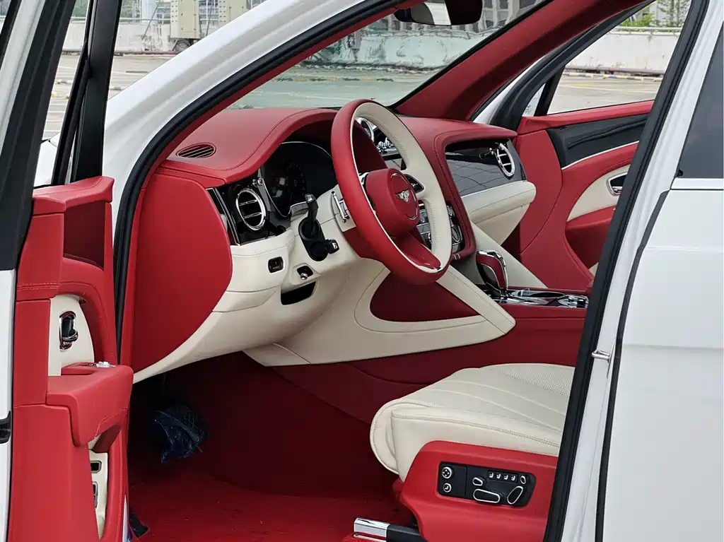 Bentley Bentayga 2026