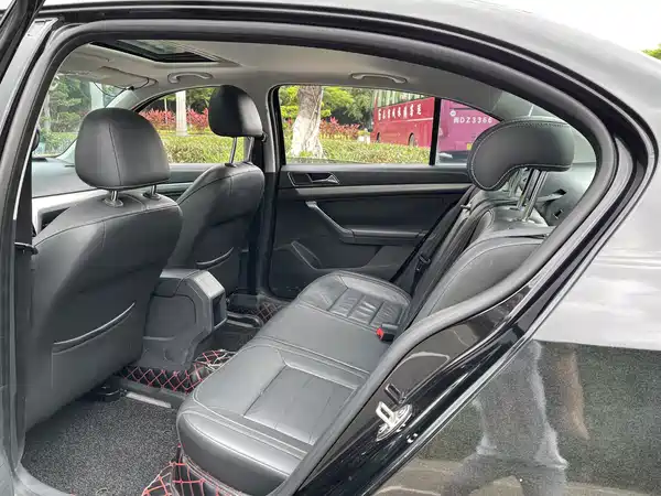 Volkswagen Lavida 2016