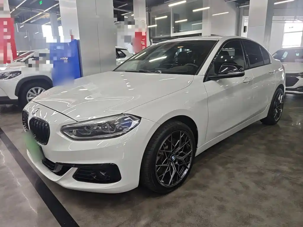BMW 1 Series 2018 — фото 2