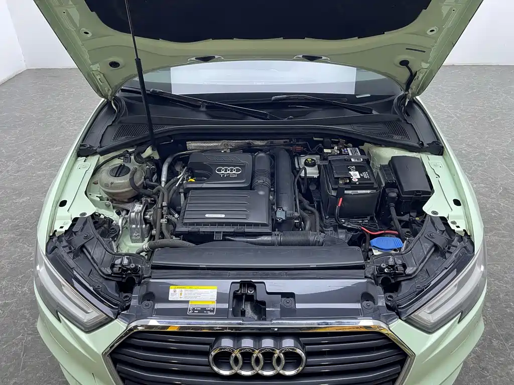 Audi A3 2019 — фото 19