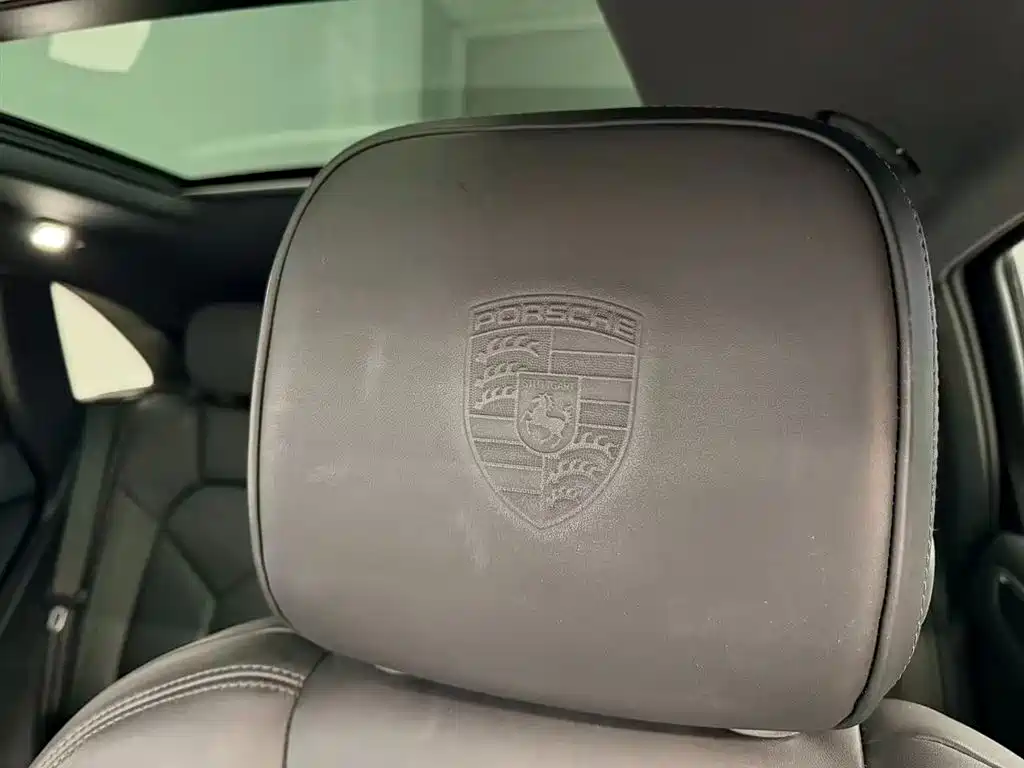 Porsche Macan 2024 — фото 15