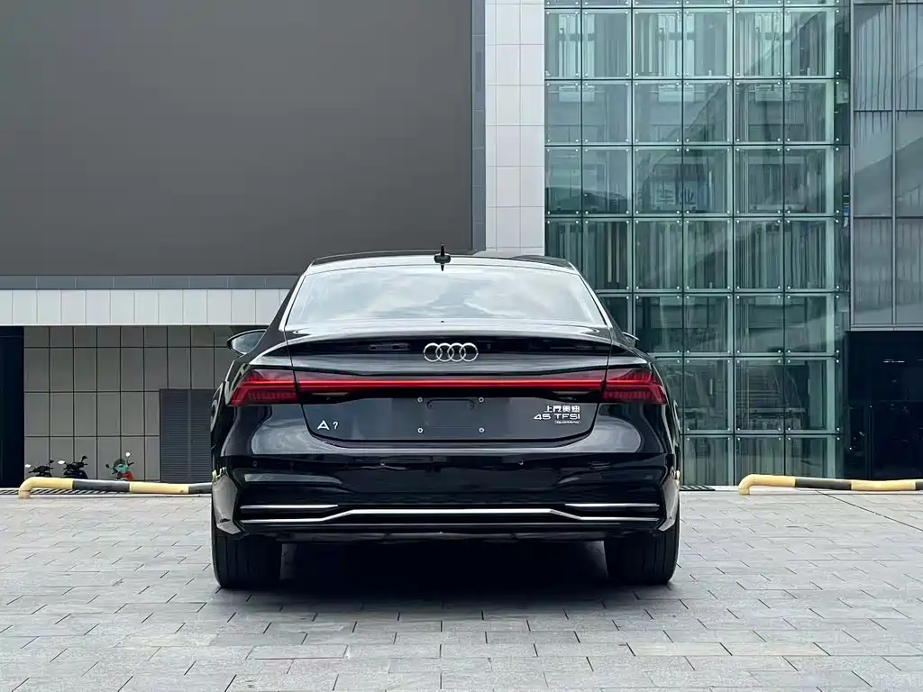 Audi A7L 2024 — фото 8