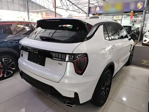 Lynk & Co 01 2021