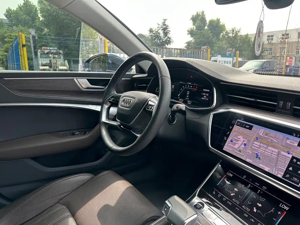 Audi A7L 2022 — фото 16