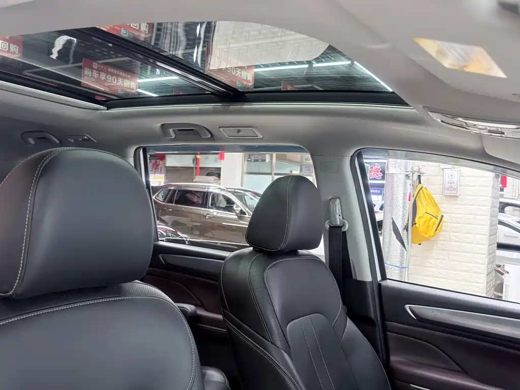 GAC Trumpchi M6 2022 — фото 22