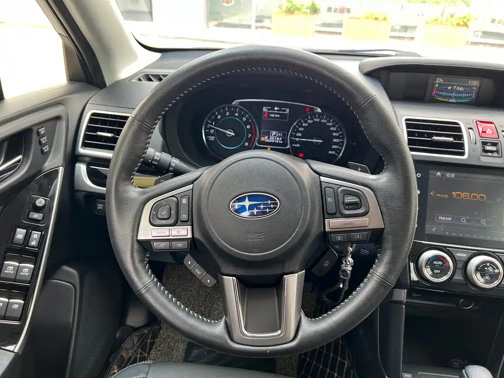 Subaru Forester 2018 — фото 14