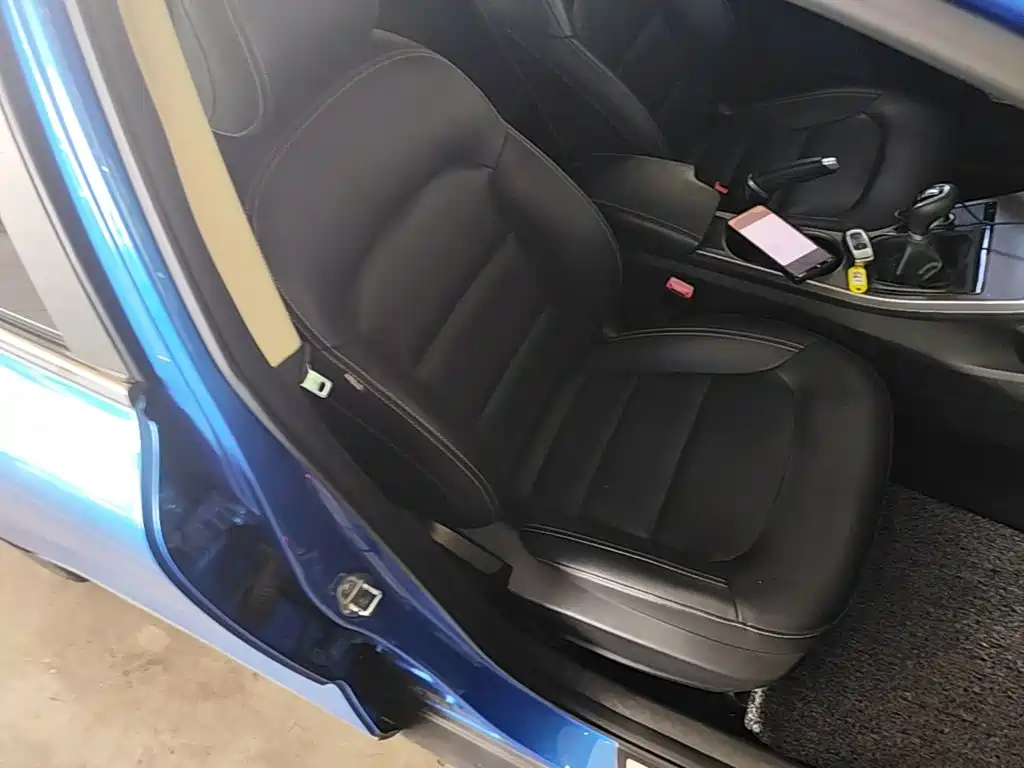 Geely Emgrand GS 2017 — фото 25
