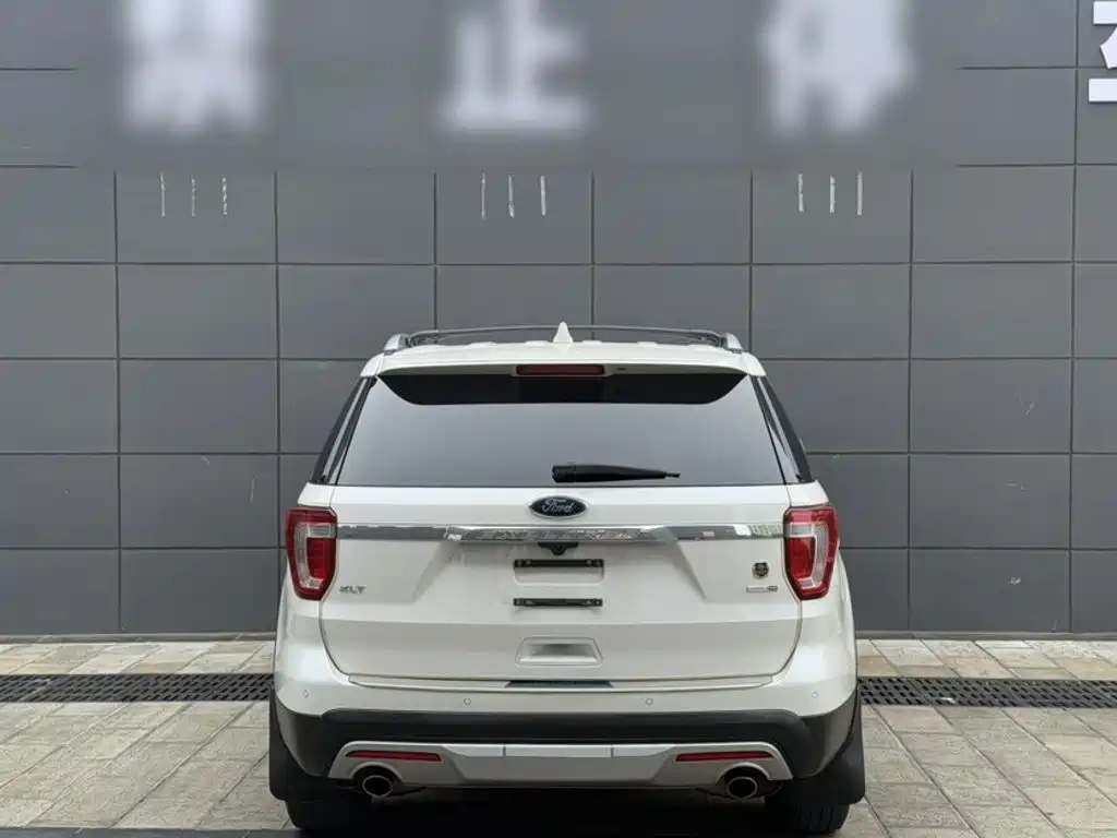 Ford Explorer 2017 — фото 10