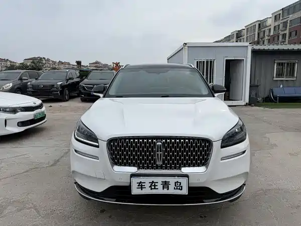 Lincoln Corsair 2021