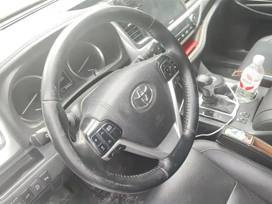 Toyota Highlander 2019 — фото 15