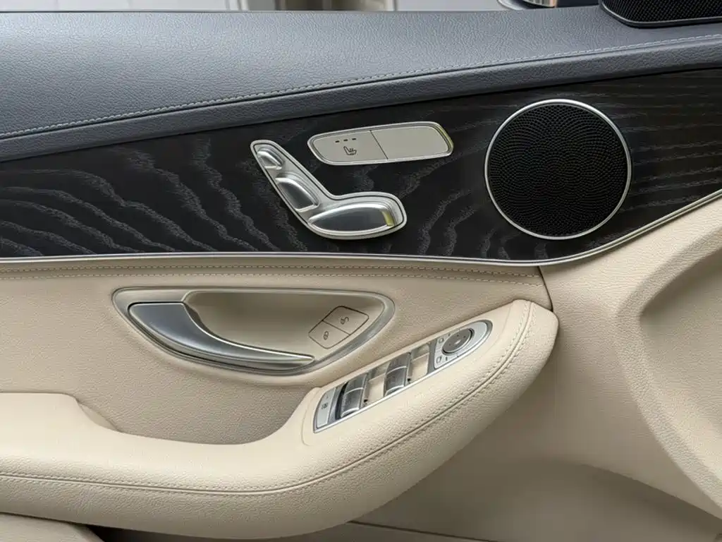 Mercedes-Benz C-Class 2016 — фото 15