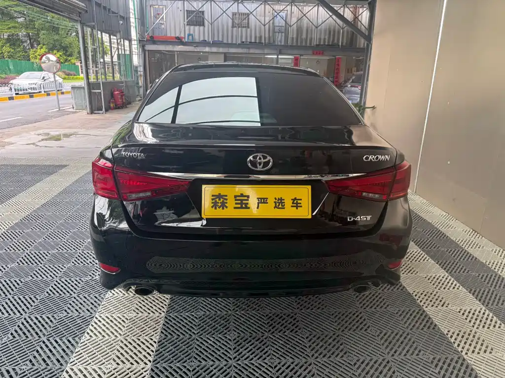 Toyota Crown 2019