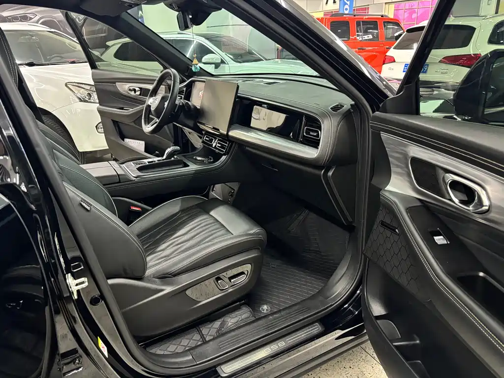 GAC Motor Trumpchi GS8 2023 — фото 12