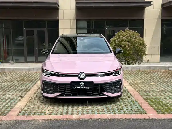 Volkswagen Golf GTI 2025