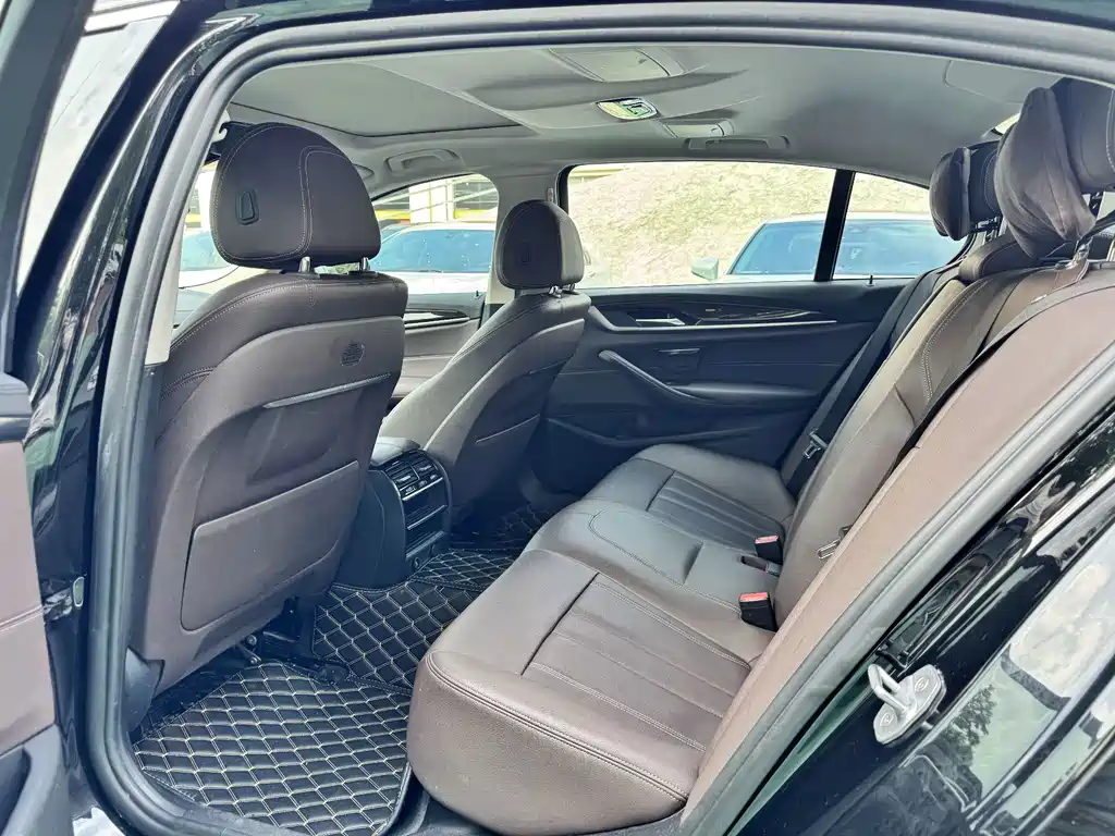 BMW 5 Series 2019