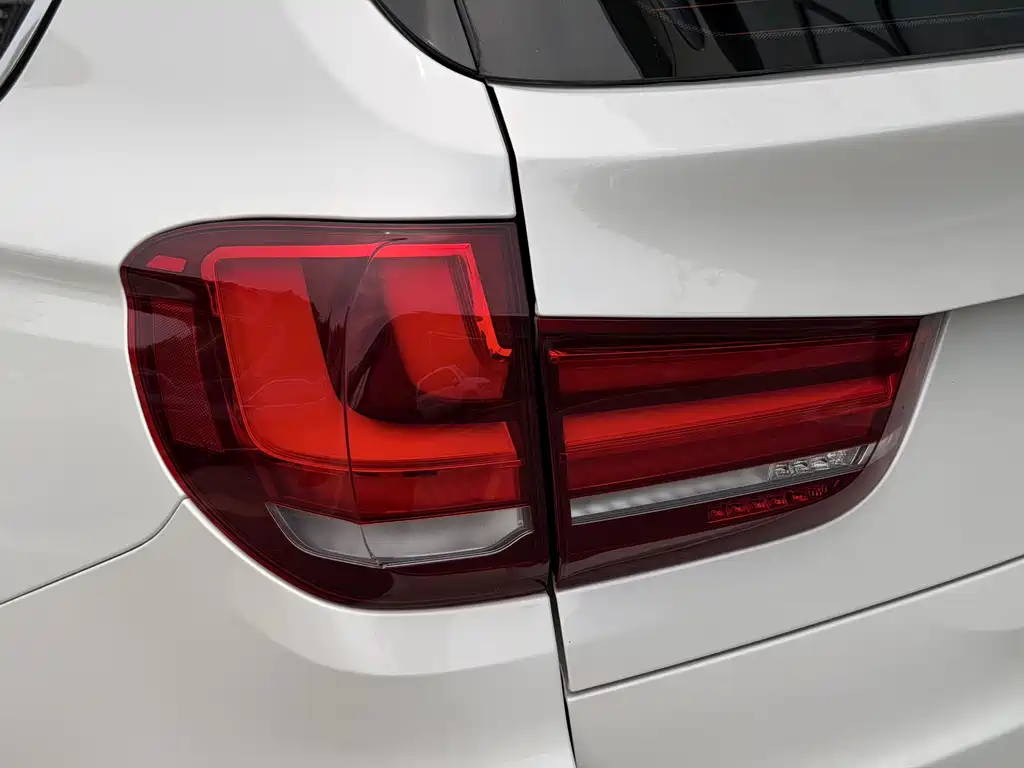 BMW X5 2015 — фото 23