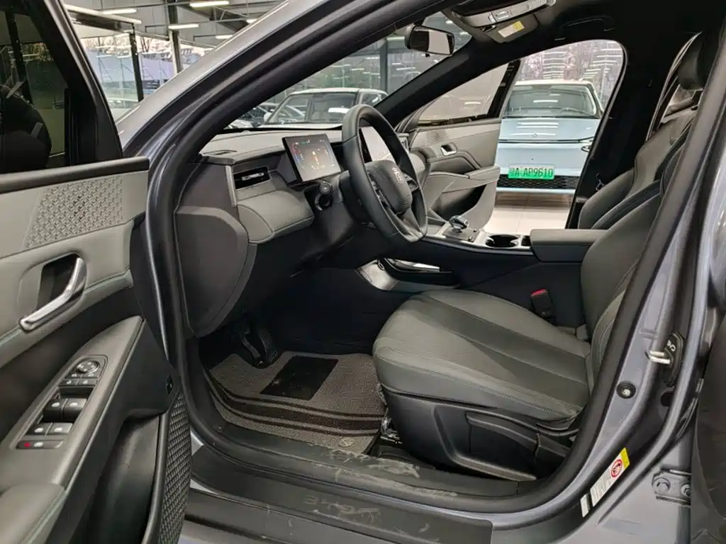 BYD Qin PLUS 2025 — фото 15