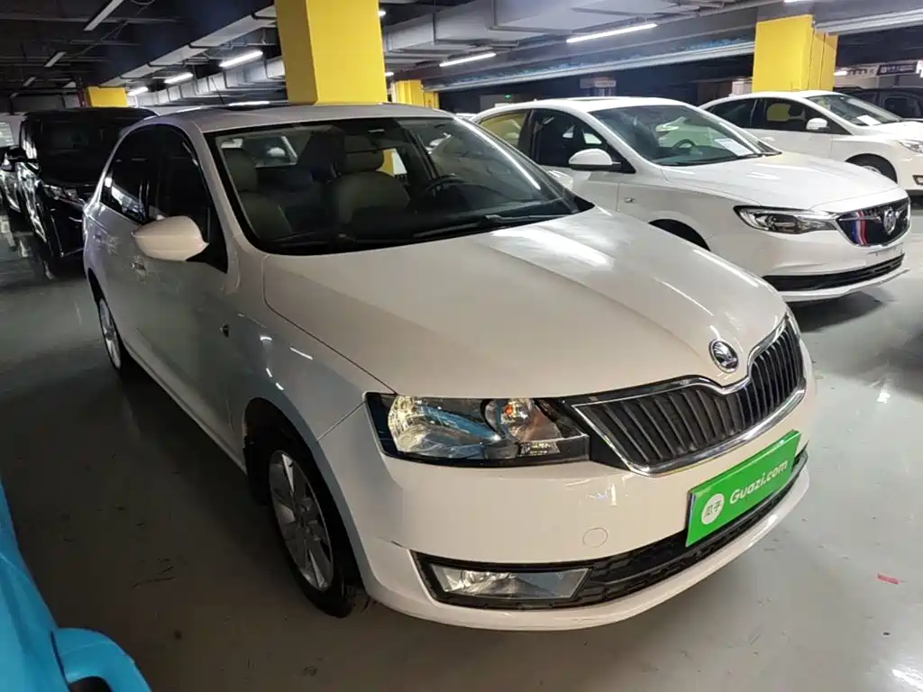 Skoda Rapid 2016 — фото 4
