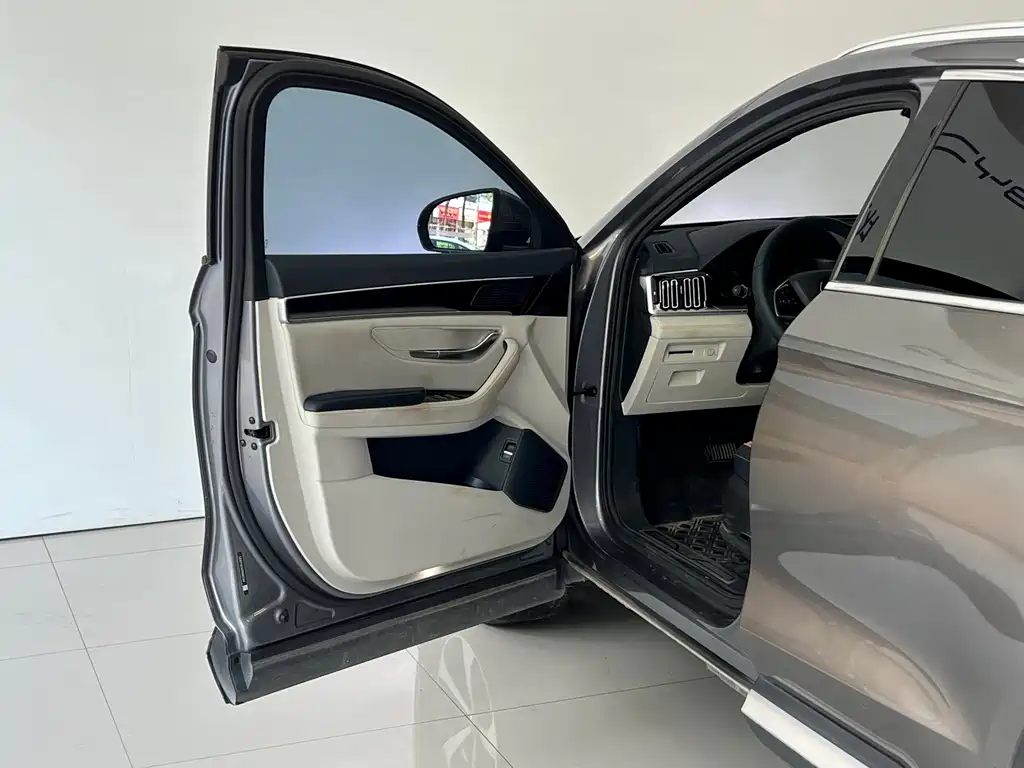 BYD Song PLUS New Energy 2023 — фото 14