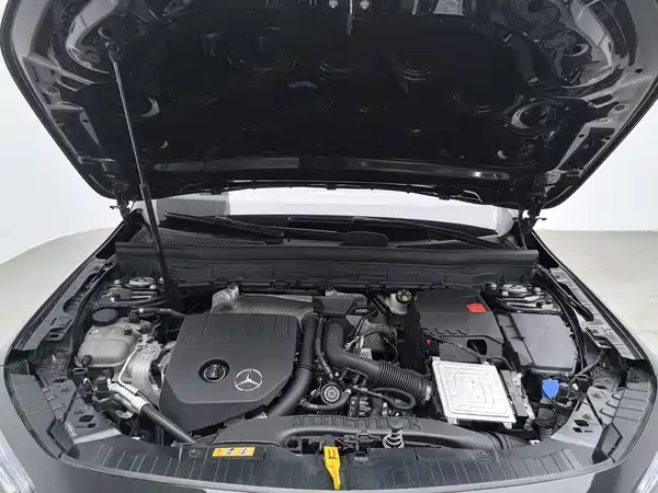 Mercedes-Benz GLB 2021