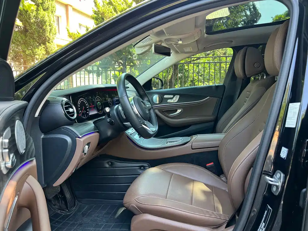 Mercedes-Benz E-Class 2020 — фото 8