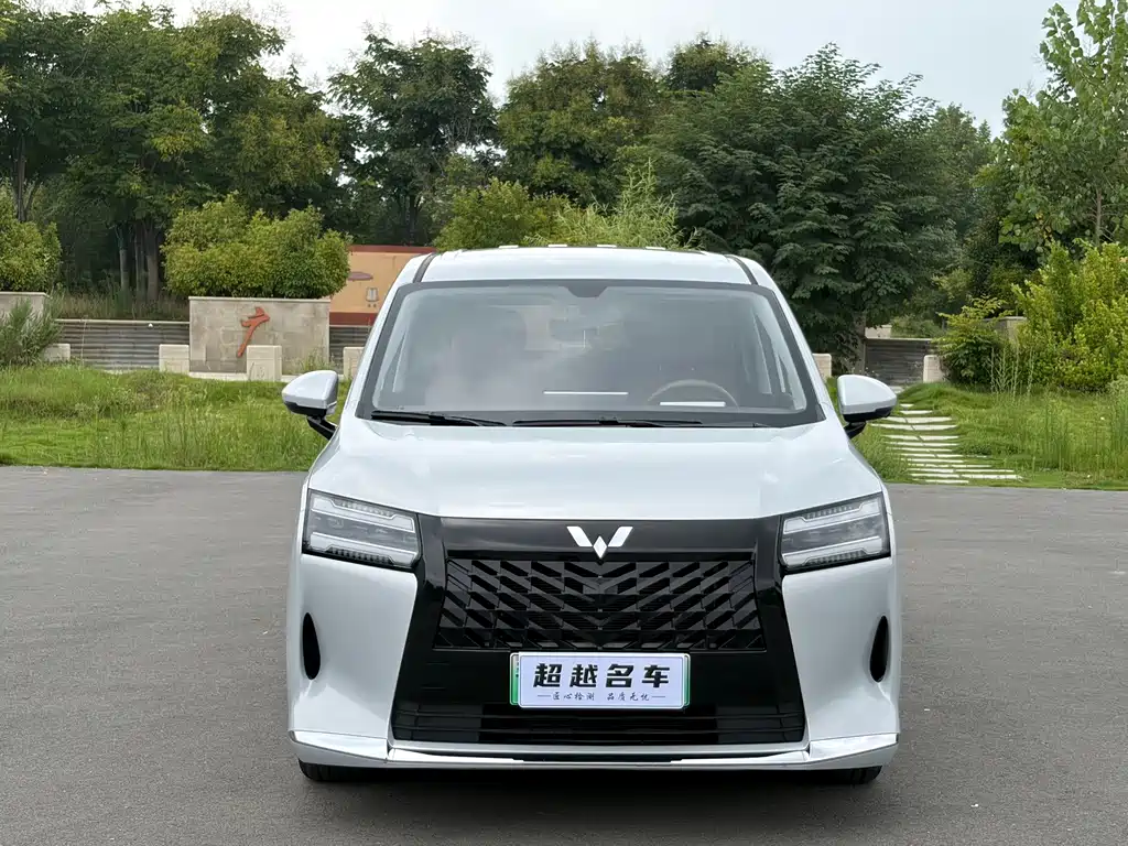 Wuling Starlight 730 New Energy 2025 — фото 2