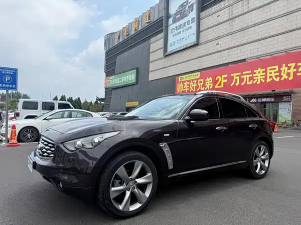 Infiniti FX 2012