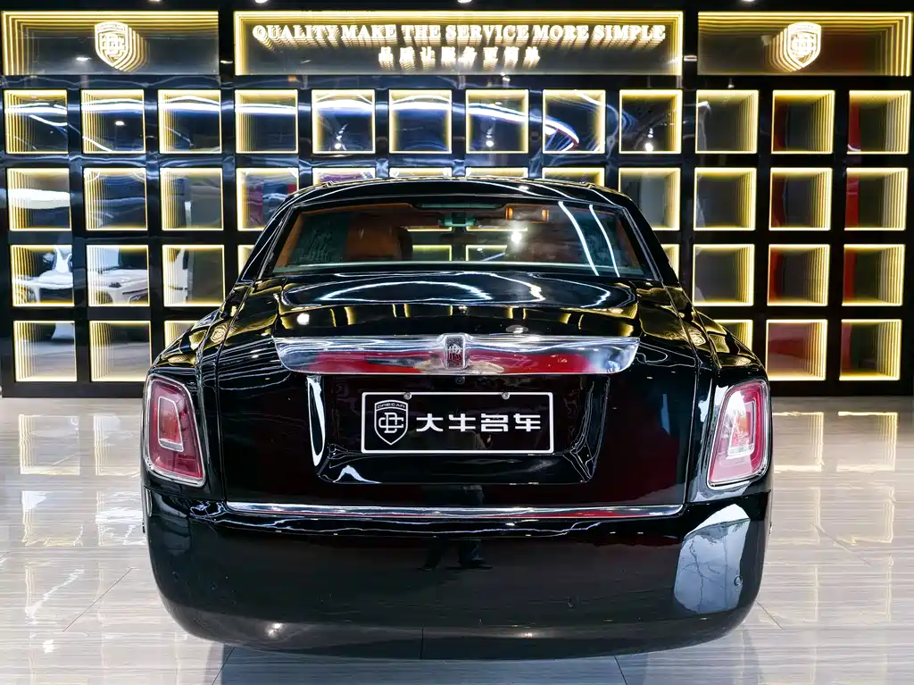 Rolls-Royce Phantom 2014 — фото 5