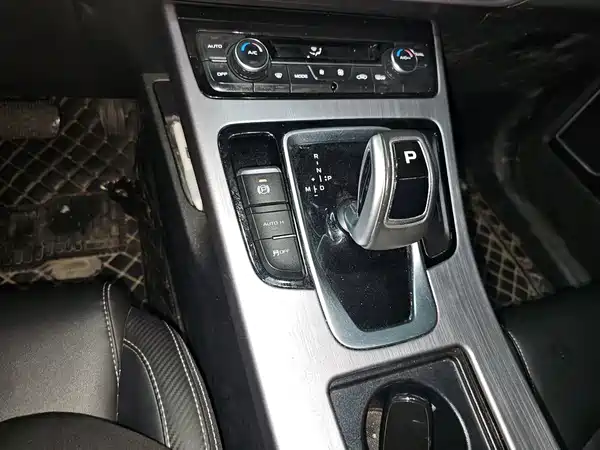 Geely Boyue 2020
