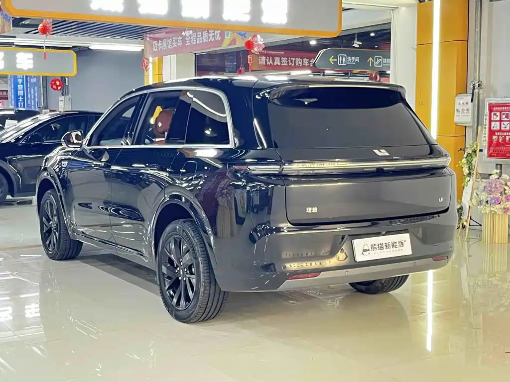 Li Auto Li L8 2023
